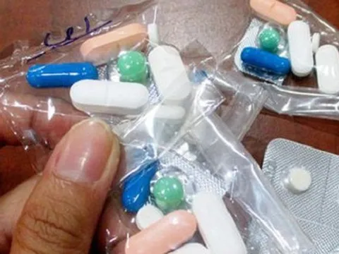 Tự mua thuốc chữa viêm họng, người đàn ông bị phản vệ nặng