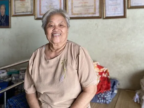 Cụ bà lập chốt cứu người suốt 45 năm: 'Có người nói tôi bao đồng nhưng tôi không quan tâm'