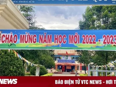 Kon Tum: 11 học sinh tiểu học nhập viện sau tiệc liên hoan
