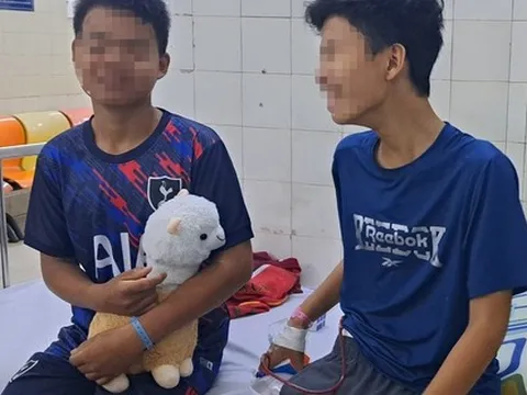 Vụ ngộ độc botulium: 1 người xuất viện, 2 còn thở máy