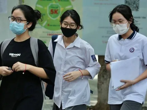 Bộ Y tế nói gì về việc xét tuyển y khoa bằng môn văn?