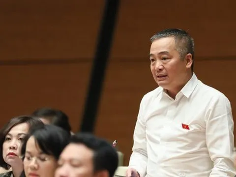 'Khám một bệnh nhân được 27.000 đồng mà còn trừ ngược, trừ xuôi'