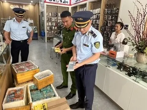 Nghệ An: Thu giữ gần 3.000 phụ kiện điện thoại không rõ nguồn gốc