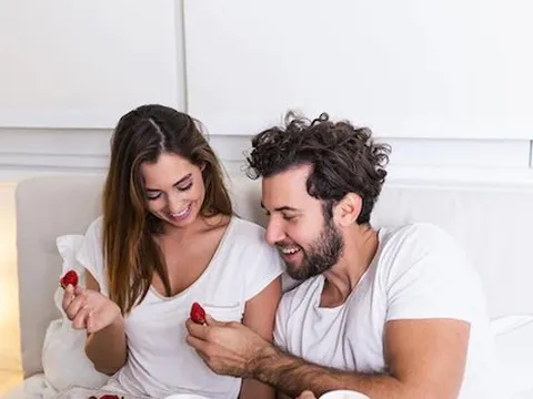 Nên và không nên ăn gì trước khi ‘yêu’?