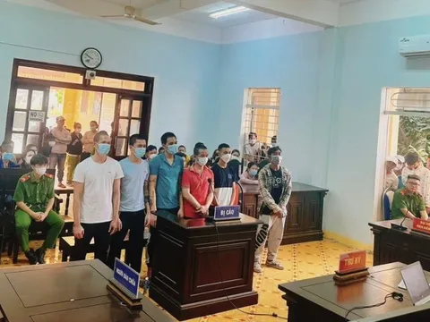 Sau hỗn chiến, cầm hung khí la hét, chửi bới, 6 thanh niên lãnh án tù