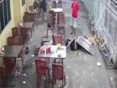 Người đàn ông đấm đá, cầm bàn đập người phụ nữ ngã gục tại quán ăn gây bức xúc