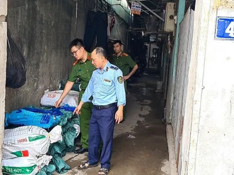 Hà Nội: Phát hiện 1 tấn cánh gà đông lạnh không nguồn gốc xuất xứ