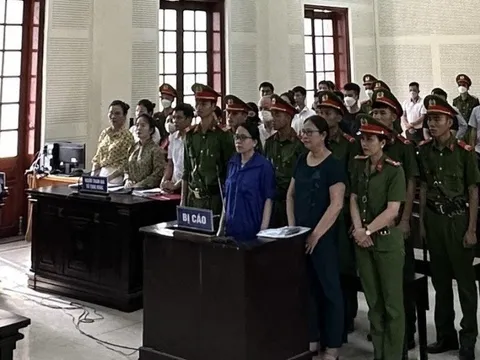 Xét xử vụ cô giáo bị tuyên phạt 5 năm tù: VKS đề nghị huỷ án sơ thẩm