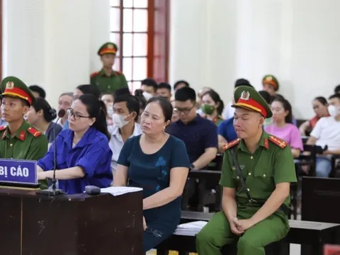 Xét xử vụ cô giáo bị tuyên phạt 5 năm tù: Bị cáo Dung được giảm án