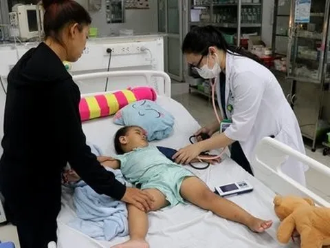 Kiên Giang: Dịch bệnh tay chân miệng đang có chiều hướng gia tăng