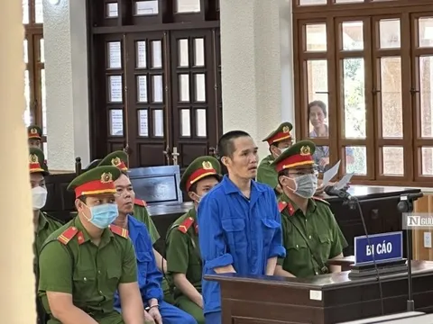 Nghịch tử dùng kéo sát hại cha ruột không được giảm án