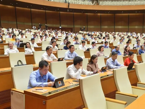Quốc hội thông qua Luật Giao dịch điện tử (sửa đổi)