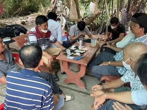 Triệt xóa tụ điểm đá gà qua mạng với nhà cái tại Campuchia