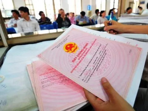 Hướng dẫn mới về hồ sơ miễn thuế liên quan đất đai khi bỏ sổ hộ khẩu