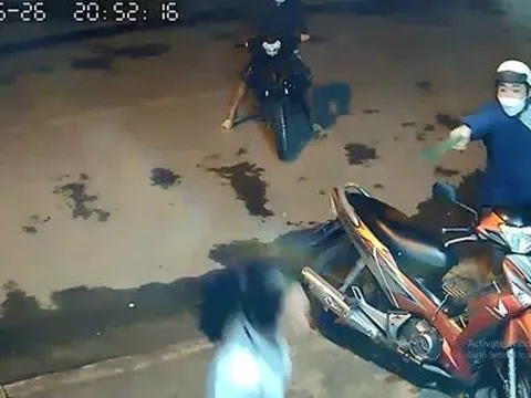 Bắt khẩn cấp 4 đối tượng trộm chó manh động bị camera an ninh ghi hình