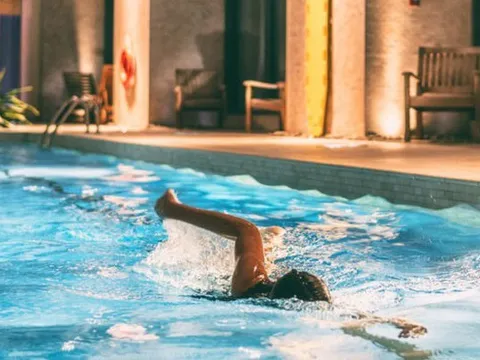 Clo ở bể bơi trong nhà có ảnh hưởng đến sức khoẻ của phổi không?