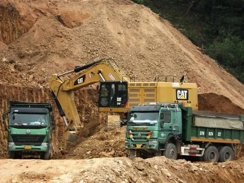 Lập 2 tổ công tác kiểm tra, gỡ khó vật liệu thi công cao tốc