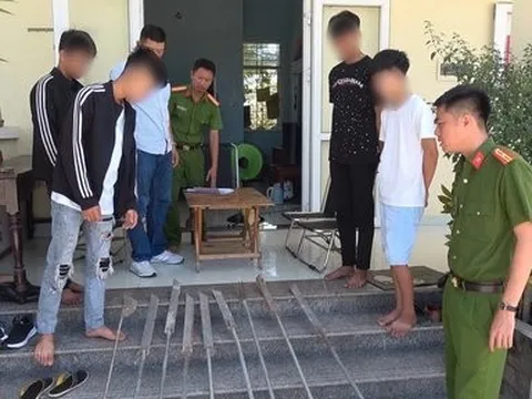 Huế: Xử lý nhóm thanh thiếu niên mang dao kiếm đi đánh nhau