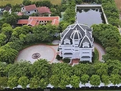 Chiêm ngưỡng "biệt phủ" hàng chục tỷ đồng của cụ bà ở Hà Tĩnh