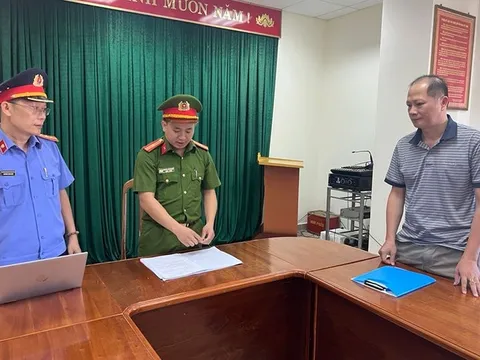 Quảng Bình: Bắt 2 phó giám đốc trung tâm đăng kiểm nhận hối lộ