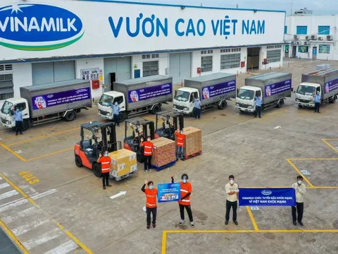 Vừa thay logo sang "xanh rực rỡ" và "kem sữa ngọt", Vinamilk ước lãi 2.220 tỷ đồng trong quý 2, ngắt mạch giảm 5 quý liên tiếp