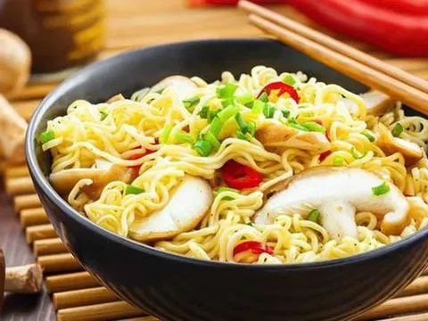 "Ông tổ" mì ăn liền và mì ly Nissin tại Việt Nam: Lỗ hơn 90 tỷ trong 2 năm, vừa bán 67% vốn với giá 11,5 triệu USD