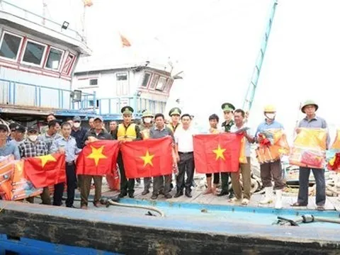 Gỡ thẻ vàng IUU - Nhiệm vụ cấp bách: Ngư dân là trọng tâm (Bài 1)