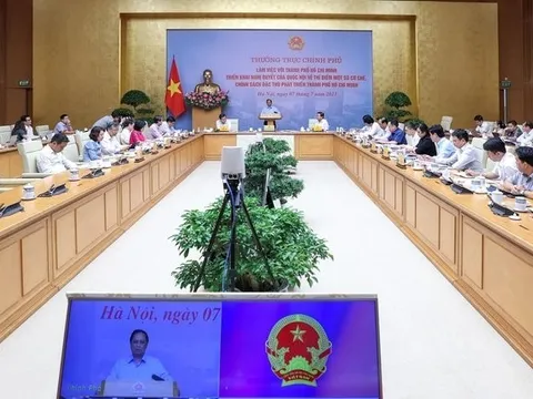 Thủ tướng: Hoàn thành hướng dẫn chính sách đặc thù với Tp.HCM chậm nhất là ngày 15/8