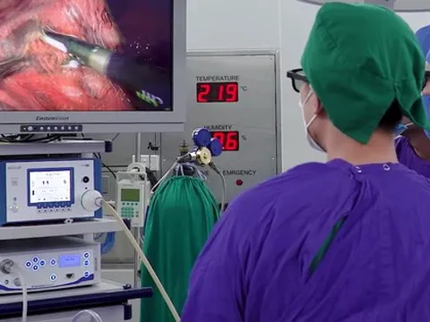 Căn bệnh hiếm khiến người phụ nữ trẻ sút cân nhanh, chỉ nặng 38 kg