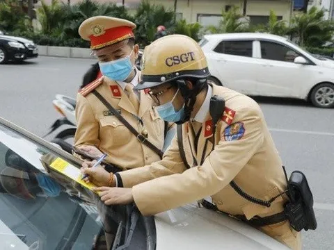 Có thể sẽ không phải mang giấy phép lái xe, đăng ký xe nếu có cái này