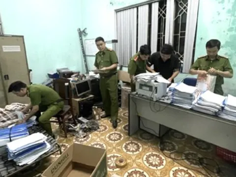 Tp.Đà Nẵng: Khởi tố 4 "cò" hối lộ tại Trung tâm Đăng kiểm 43-05D