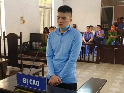 Sát hại vợ hờ, người đàn ông lĩnh án 18 năm tù