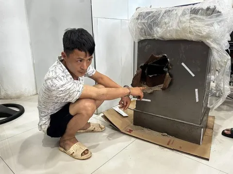 Bắt đối tượng đột nhập cửa hàng xe máy phá két sắt trộm tài sản