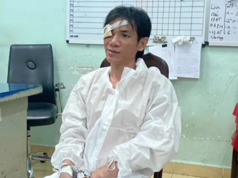 Bắt được đối tượng vào trụ sở dùng kéo đâm công an phường