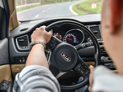 Mắc những bệnh gì thì không đủ điều kiện sức khoẻ lái xe?