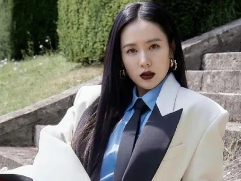 Mới sinh con nhưng Son Ye Jin khoe diện mạo cùng thần thái cực ngầu