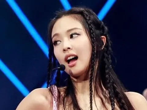 Hài hước muôn vàn lý do để bán lại vé BlackPink: Bận đột xuất, được tặng vé