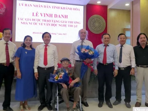 Hai tác giả người Khánh Hòa được trao tặng giải thưởng Nhà nước về văn học nghệ thuật