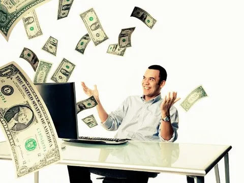 Cổ phiếu chớm tăng trở lại, lãnh đạo cùng người nhà Nam Long, Đất Xanh, PNJ … đồng loạt bán ra, thu về hàng chục tỷ đồng