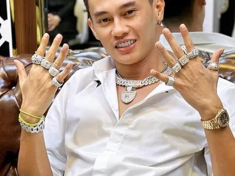 Siêu xe McLaren bị Khanh "Super" cầm cố như thế nào?