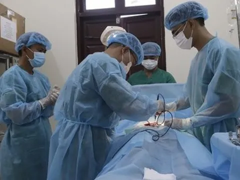 Phẫu thuật thành công cho ngư dân Quảng Ngãi bị viêm ruột thừa cấp