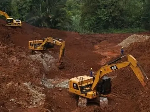 Chưa kịp mừng vì nắm giữ một loại kim loại quý với trữ lượng gần gấp 10 lần so với Trung Quốc, giấc mơ “giải cứu” ngành xe điện toàn cầu của quốc gia châu Á này bất ngờ bị lung lay