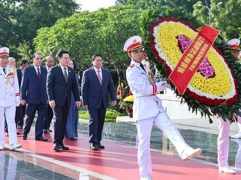 Lãnh đạo Đảng, Nhà nước tưởng niệm các Anh hùng liệt sĩ