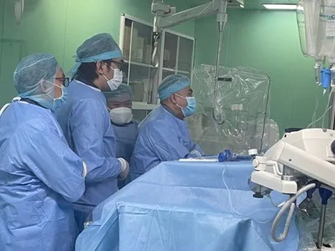 Bác sĩ cảnh giác việc đau nửa đầu, đau quanh hốc mắt