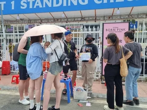 Chi gần 200 triệu “ôm” vé show diễn Blackpink, cận ngày diễn đại hạ giá vẫn ế
