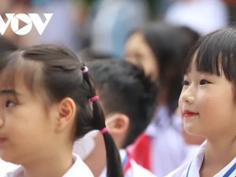 Sắp vào năm học mới, học sinh Hà Nội phải nộp học phí như thế nào?