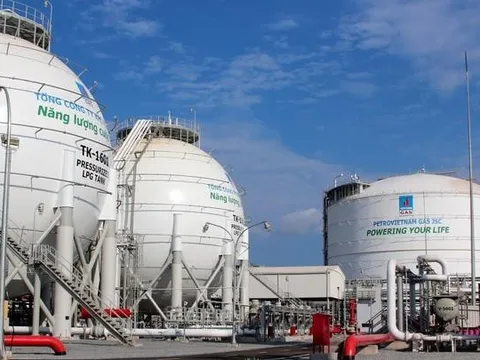 PV Gas (GAS) báo lãi giảm gần 40% trong quý 2/2023, "túi tiền" lại lên đỉnh mới với hơn 40.000 tỷ đồng