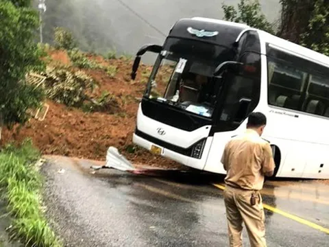 3 chiến sĩ CSGT đang mất tích trong vụ sạt lở đèo Bảo Lộc