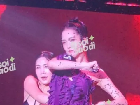 Jisoo hát Flower, fan Việt cuối cùng đã có dịp thể hiện fanchant chấn động: "Lửa hận thù đốt cháy kí ức hai ta..."