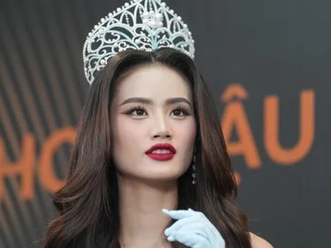 Fan Việt bị nói kém văn minh khi chê Ý Nhi trên trang chủ Hoa hậu Thế giới